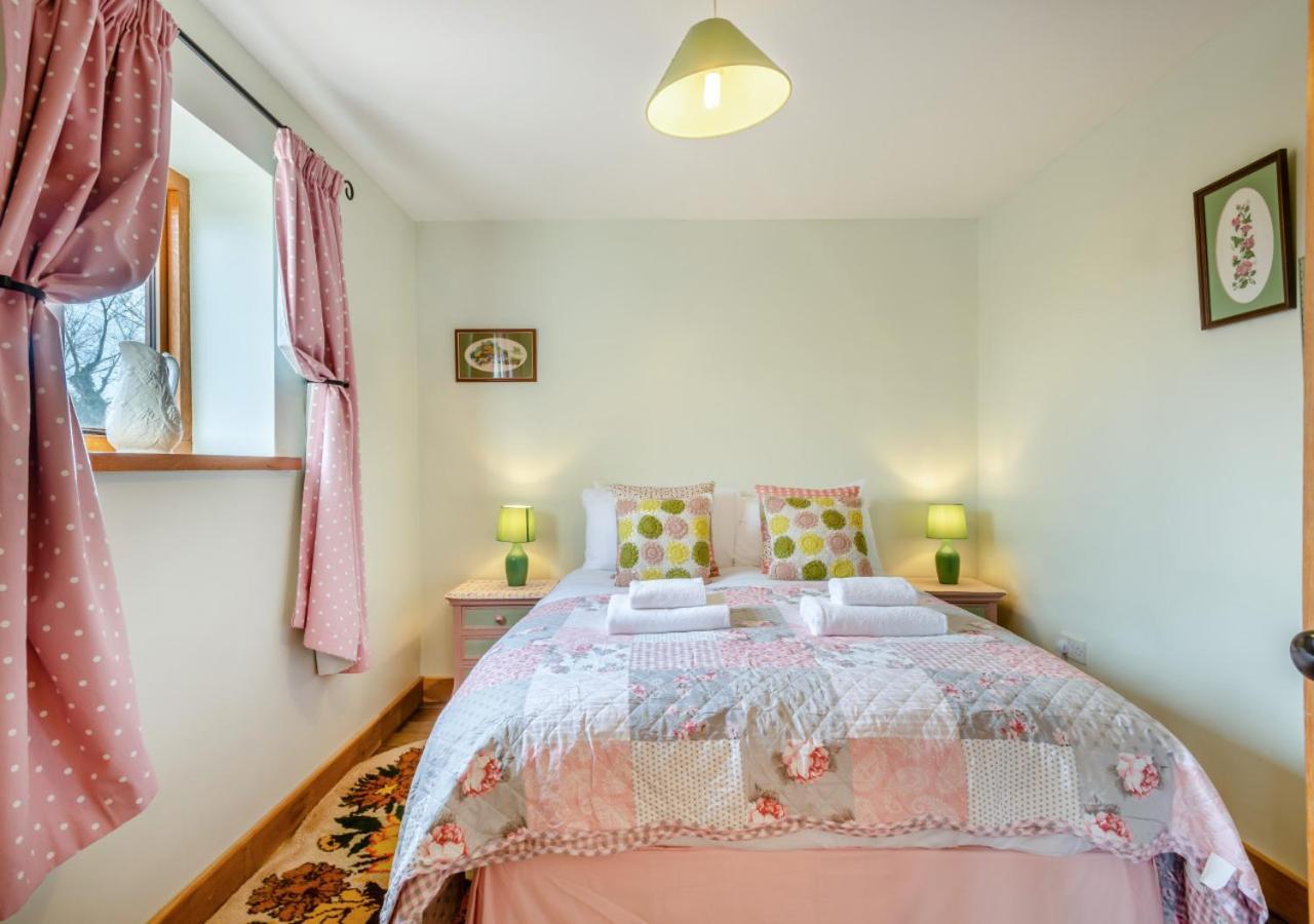 Elms Barn Villa Wangford Ngoại thất bức ảnh